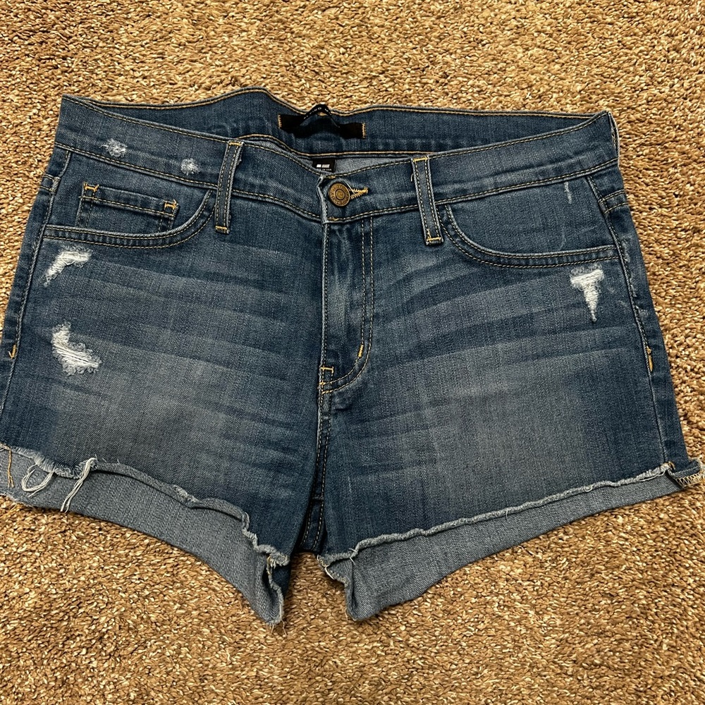 Lightly worn Flying Money size 27